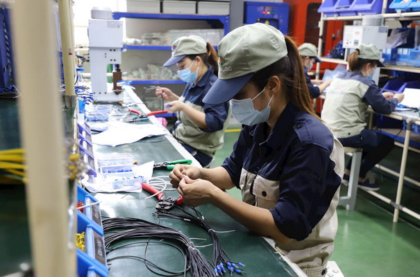 Chống dịch như chống giặc và mục tiêu kép: Linh hoạt các ưu tiên