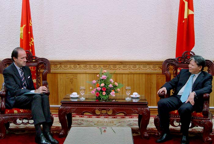 Cooperation between Vietnam and France: witnessing positive development