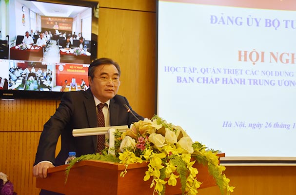 Học tập, quán triệt và triển khai thực hiện các nội dung Hội nghị Trung ương 8 khóa XII