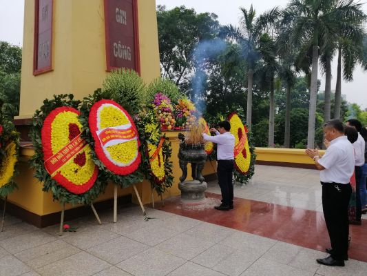 Hoạt động đền ơn, đáp nghĩa