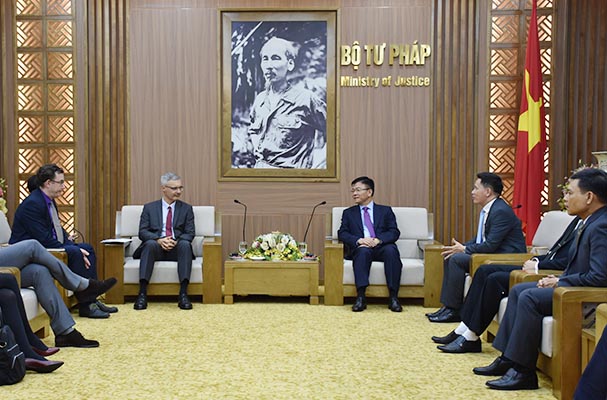 Lễ ký Chương trình hợp tác giữa Bộ Tư pháp nước CHXHCN Việt Nam và Bộ Tư pháp nước Cộng hòa Pháp