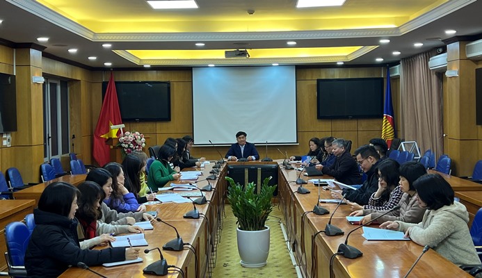 Sinh hoạt chính trị, tư tưởng về nội dung bài viết của Tổng Bí thư “Tự hào và tin tưởng dưới lá cờ vẻ vang của Đảng, quyết tâm xây dựng một nước Việt Nam ngày càng giàu mạnh, văn minh, văn hiến và anh hùng”