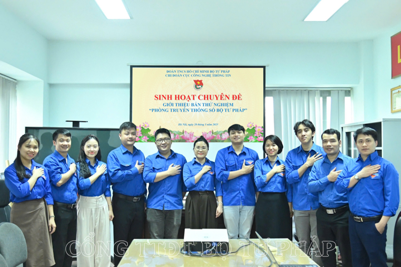 Chi đoàn Cục Công nghệ thông tin: Giới thiệu bản thử nghiệm Phòng Truyền thống số Bộ Tư pháp