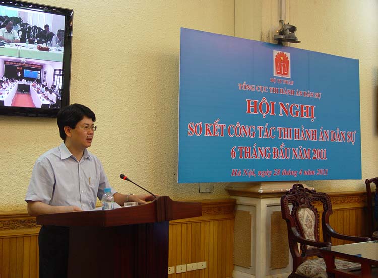 Đại diện Vụ Pháp luật Dân sự - kinh tế phát biểu