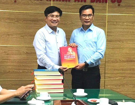 Viện Chiến lược và Khoa học pháp lý, Bộ Tư pháp tiếp Đoàn công tác của Viện Chiến lược và Chính sách Tài Chính, Bộ Tài chính