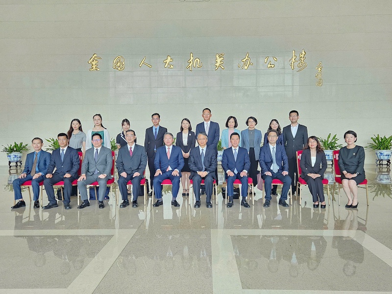 Thúc đẩy hợp tác với Ủy ban Công tác pháp chế Nhân đại Trung Quốc