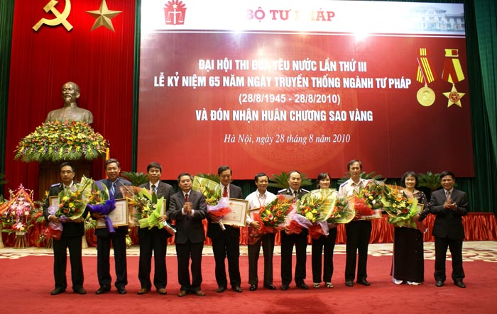 Đại hội thi đua yêu nước