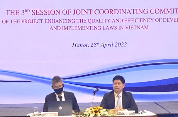 Phiên họp Ủy ban điều phối chung DA “Nâng cao chất lượng, hiệu quả công tác xây dựng và tổ chức THPL tại Việt Nam”