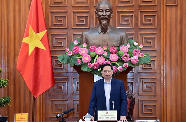 Sản xuất bằng được thuốc và vaccine COVID-19 trong nước, bảo đảm an toàn, khoa học, hiệu quả và đúng pháp luật