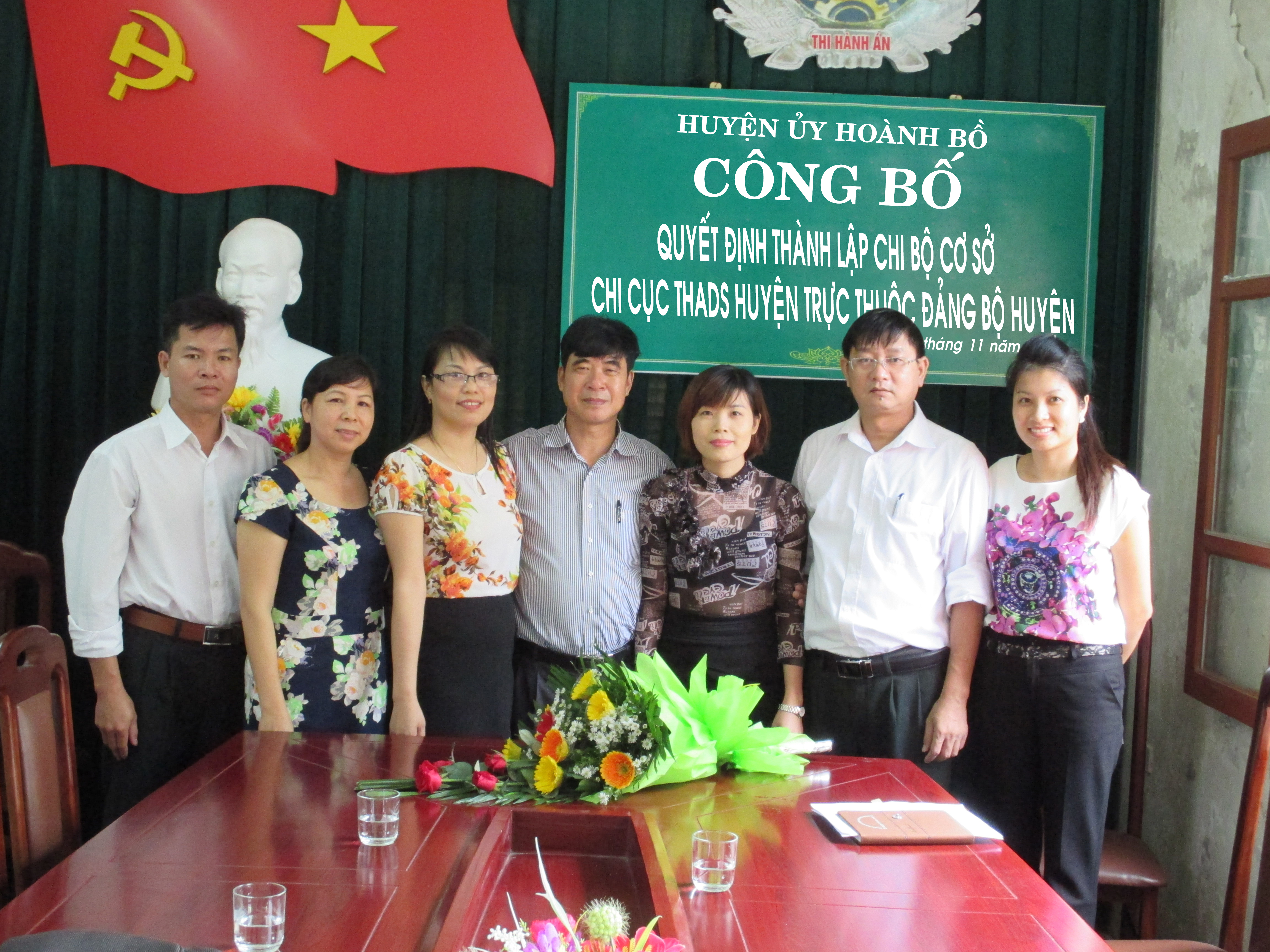 Thành lập Chi bộ cơ sở Chi bộ Chi cục Thi hành án dân sự huyện Hoành Bô trực thuộc Đảng bộ huyện