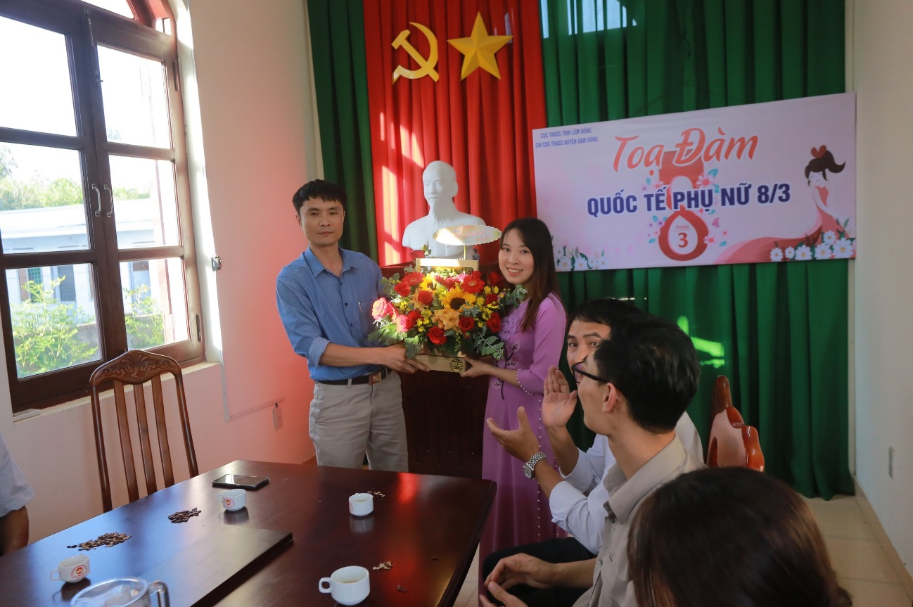 Đ/C Tôn Tích Bình ôn lại truyền thống 73 năm Ngành THADS