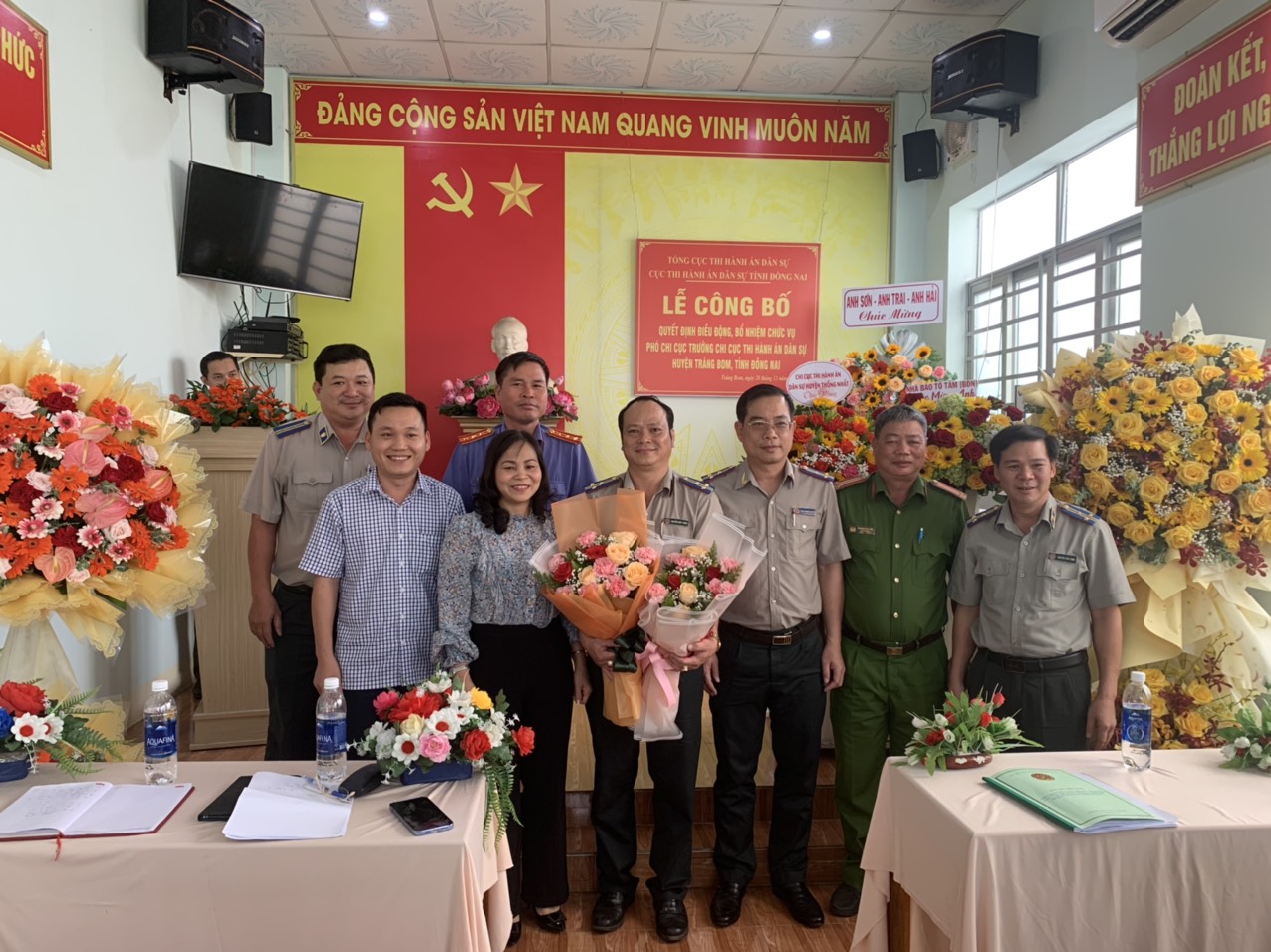 Hội nghị trực tuyến sơ kết công tác thi hành án dân sự, thi hành án hành chính 6 tháng đầu năm 2018 và Lễ công bố và trao quyết định điều động, luân chuyên công chức thi hành án dân sự tỉnh Đồng Nai năm 2018