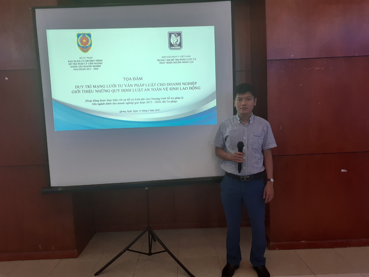 TIẾP TỤC DUY TRÌ MẠNG LƯỚI TƯ VẤN PHÁP LUẬT CHO DOANH NGHIỆP TẠI TỈNH QUẢNG NGÃI
