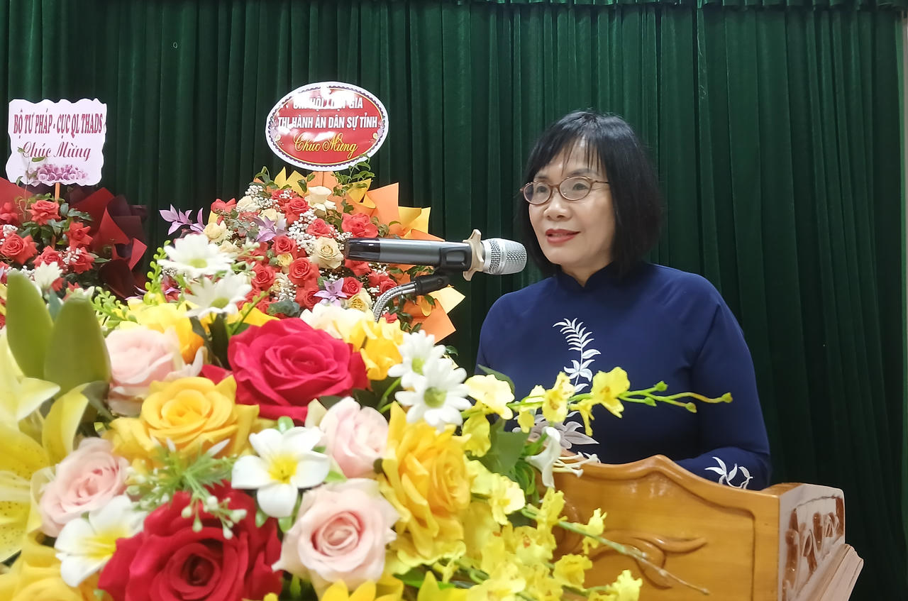 Thứ trưởng Bộ Tư pháp Đặng Hoàng Oanh phát biểu tại buổi lễ - Ảnh: Hữu Anh