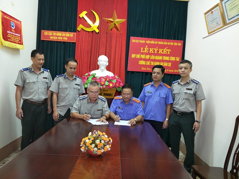 Chi cục Thi hành án dân sự huyện Tiên Yên và Viện kiểm sát nhân dân huyện Tiên Yên ký kết quy chế phối hợp liên ngành trong công tác cưỡng chế thi hành án dân sự