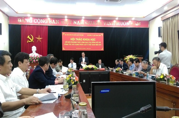 Tiếp tục đổi mới phương thức lãnh đạo của Đảng đối với công tác xây dựng pháp luật ở Việt Nam hiện nay