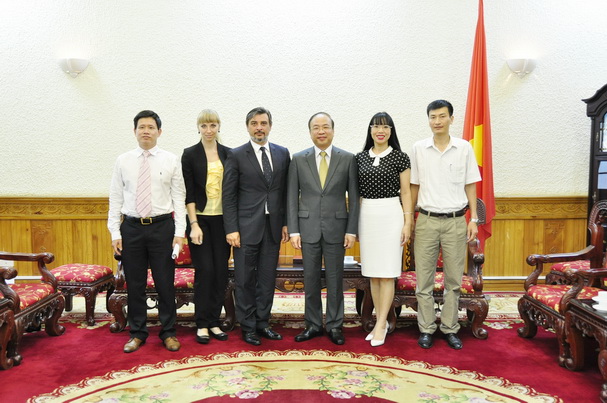 Thúc đẩy hợp tác trong lĩnh vực đào tạo cán bộ pháp luật với Liên bang Nga