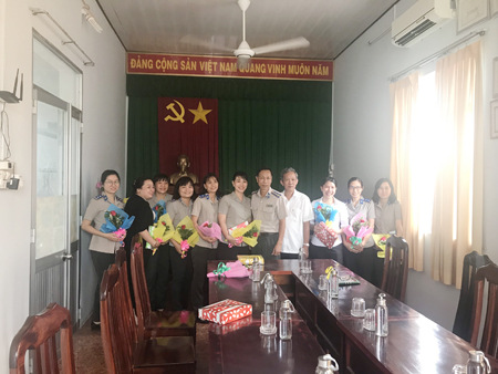 Chi cục Thi hành án dân sự thành phố Cao Lãnh chào mừng ngày Quốc tế Phụ nữ 08-3