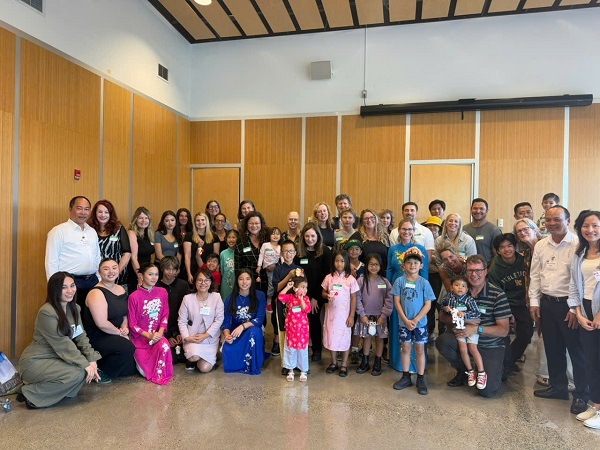 Đoàn công tác liên ngành trong lĩnh vực nuôi con nuôi tại Lúc-xăm-bua và Ca-na-đa