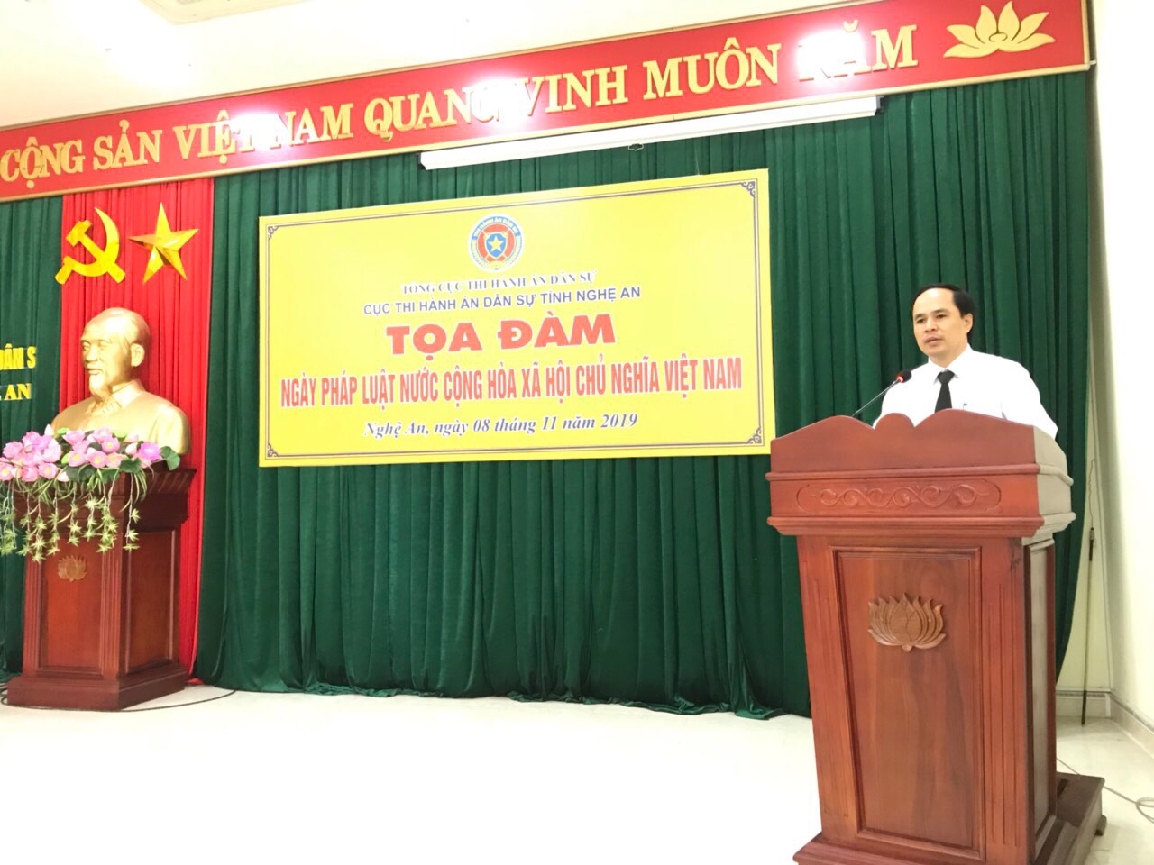 Cục Thi hành án dân sự tỉnh Nghệ An tổ chức Tọa đàm Ngày Pháp luật Việt Nam 2019