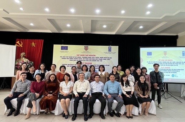 Bộ Tư pháp tổ chức lớp tập huấn thử nghiệm “Tài liệu tập huấn về kỹ năng, phương pháp lấy ý kiến, phản biện xã hội trong xây dựng chính sách, dự thảo văn bản quy phạm pháp luật thúc đẩy sự tham gia của các nhóm yếu thế”