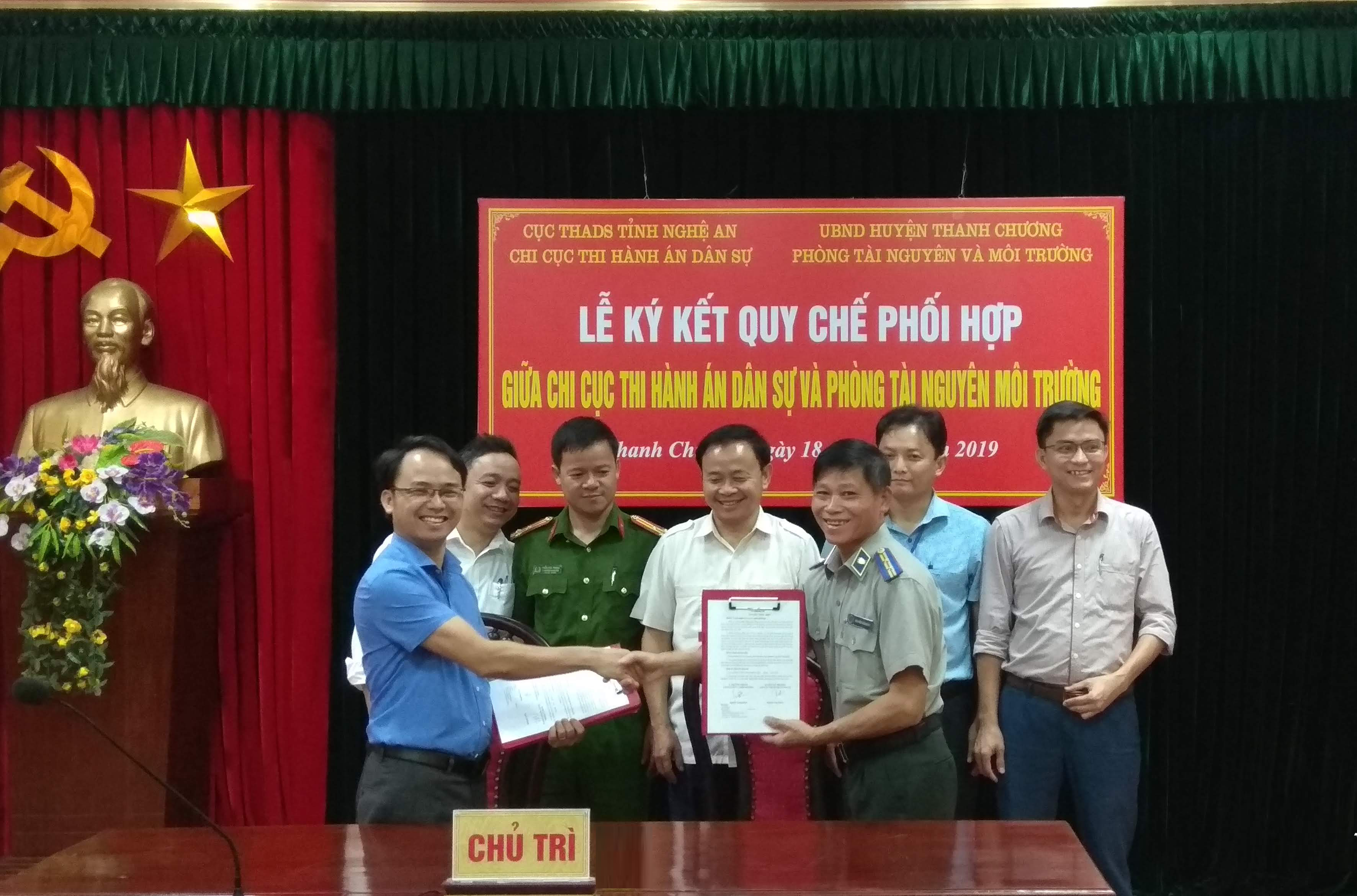 Ban Chỉ đạo THADS huyện Thanh Chương tổ chức họp định kỳ và triển khai ký Quy chế phối hợp giữa Chi cục THADS với Phòng Tài nguyên và  Môi trường huyện.