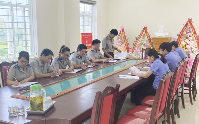 VKSND huyện kiểm sát trực tiếp tại Chi cục THADS huyện Bá Thước