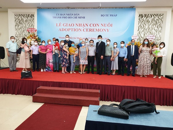 Kiểm tra công tác nuôi con nuôi tại tỉnh Bắc Giang