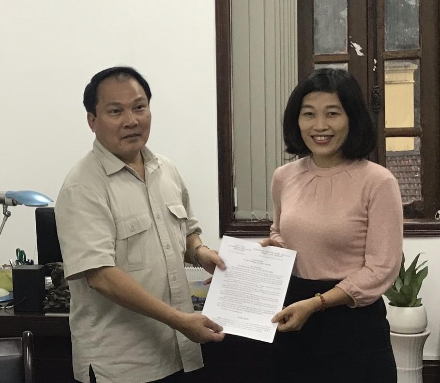 Cục Hộ tịch, quốc tịch, chứng thực trao Quyết định bổ nhiệm công chức Lãnh đạo cấp phòng