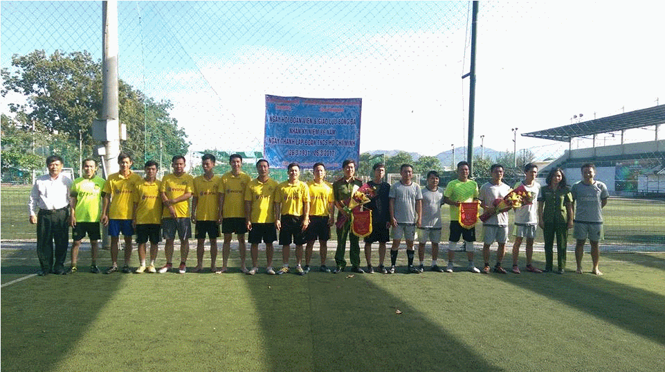 Chi đoàn Cục Thi hành án dân sự giao lưu bóng đá với Chi đoàn Phòng PC81 Công an tỉnh Khánh Hòa