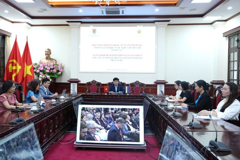 Đoàn Bộ Tư pháp tham dự Diễn đàn Pháp lý quốc tế Saint Petersburg lần thứ XIII