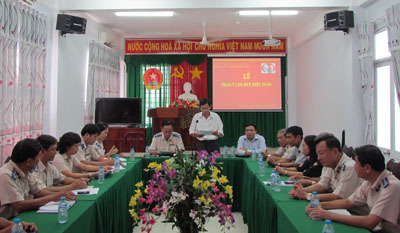 Lễ trao tặng Huy hiệu 30 năm tuổi Đảng và kết nạp Đảng viên