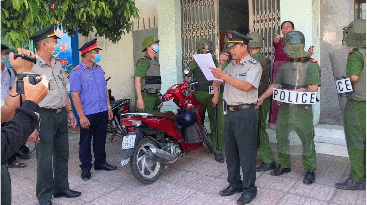 Chi cục Thi hành án dân sự huyện Vạn Ninh tổ chức thi hành dứt điểm vụ việc tồn đọng, kéo dài nhiều năm