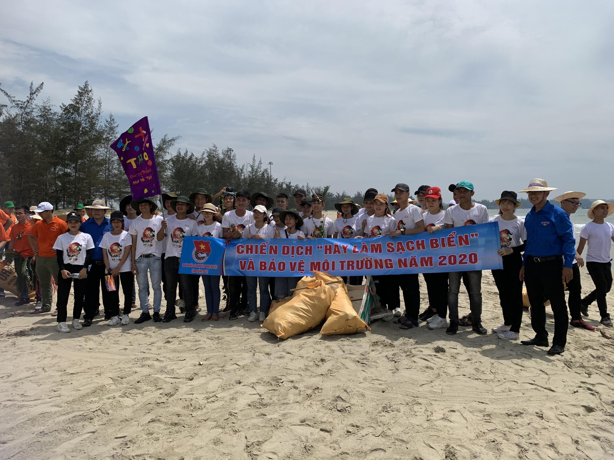 TUỔI TRẺ CỤC THI HÀNH ÁN DÂN SỰ TỈNH QUẢNG NGÃI SÔI NỔI HƯỞNG ỨNG NGÀY HỘI “ĐOÀN VIÊN - THANH NIÊN CÔNG NHÂN” NĂM 2020