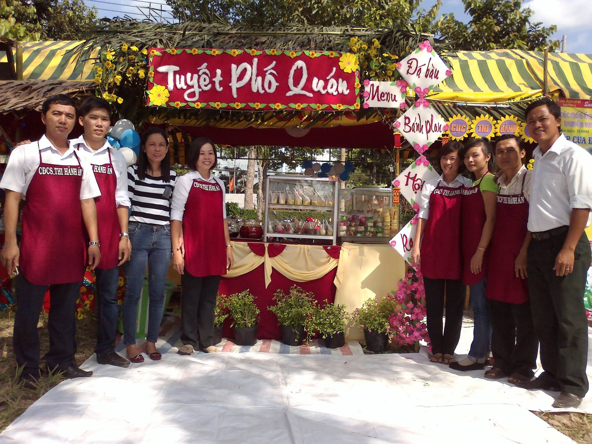 Công đoàn cơ sở Chi cục Thi hành án dân sự thành phố Sa Đéc tích cực chuẩn bị tham gia hội thi “Ẩm thực đường phố” năm 2017