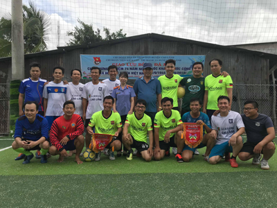 Giao lưu bóng đá chào mừng kỷ niệm 74 năm ngày Cách mạng tháng Tám thành công và Quốc khánh 02/9