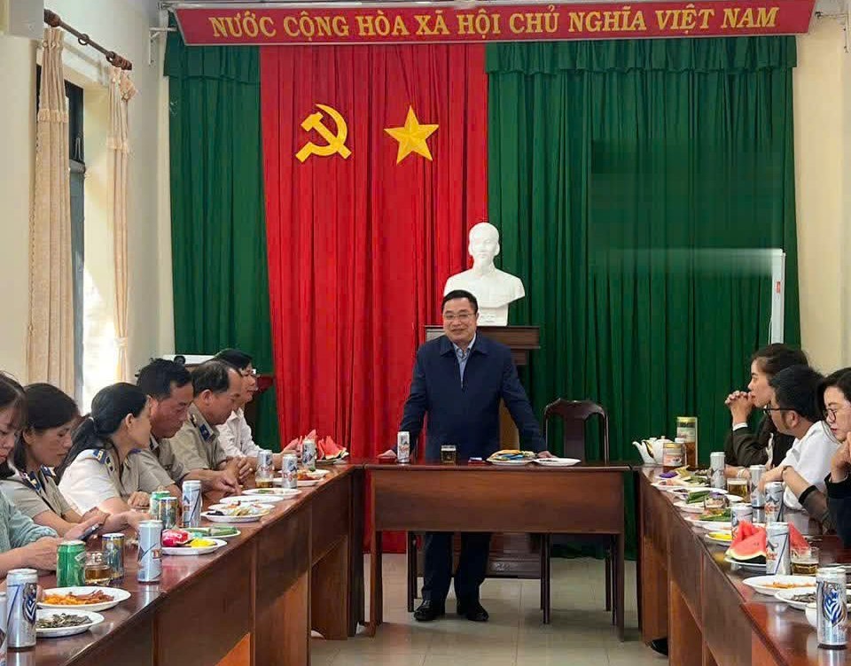 Đoàn công tác của Cục THADS tỉnh Lâm Đồng thăm chúc tết các Chi cục THADS huyện Di Linh, Đạ Huoai và Thành phố Bảo Lộc