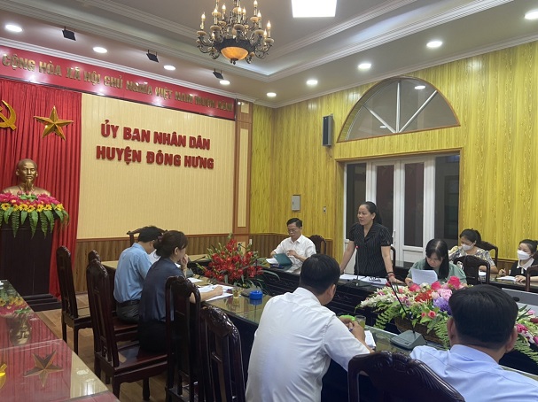 Cục Hộ tịch, quốc tịch, chứng thực kiểm tra công tác chứng thực tại một số đơn vị trên địa bàn tỉnh Thái Bình