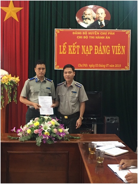 TIN KẾT NẠP ĐẢNG VIÊN