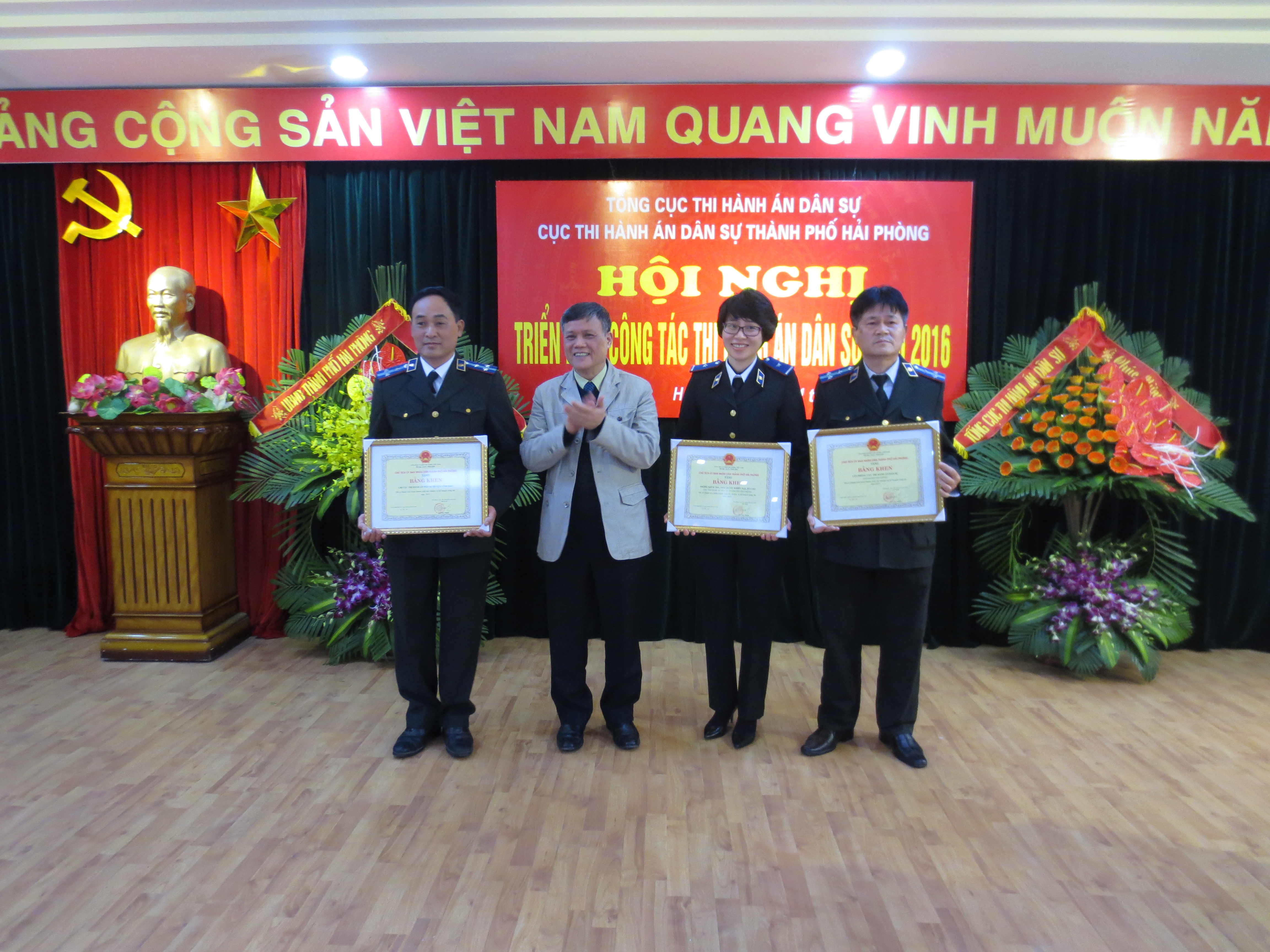 Hội nghị triển khai công tác thi hành án năm 2016 5