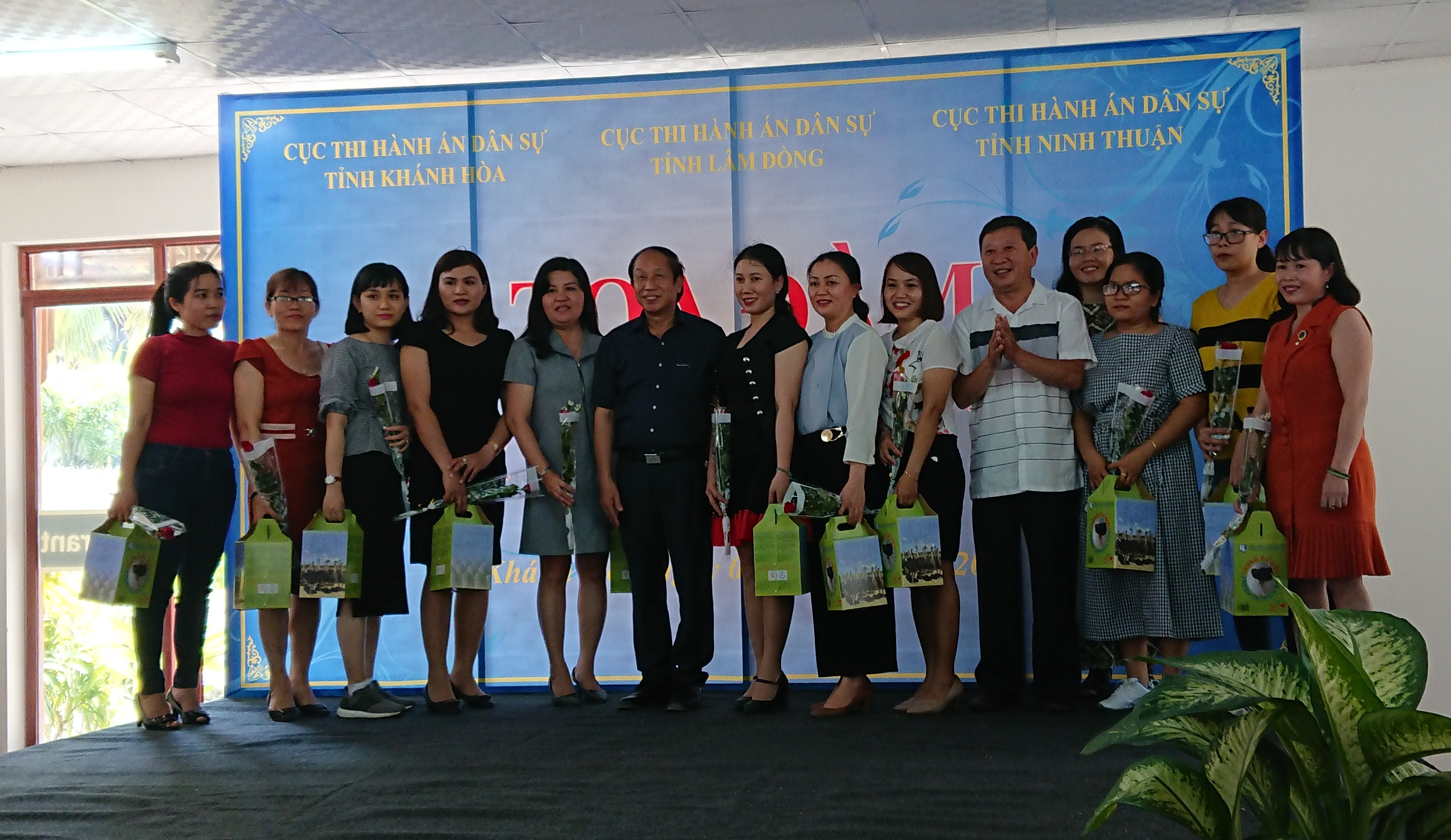 Giao lưu kỷ niệm Ngày Quốc tế phụ nữ 8 tháng 3 năm 2019