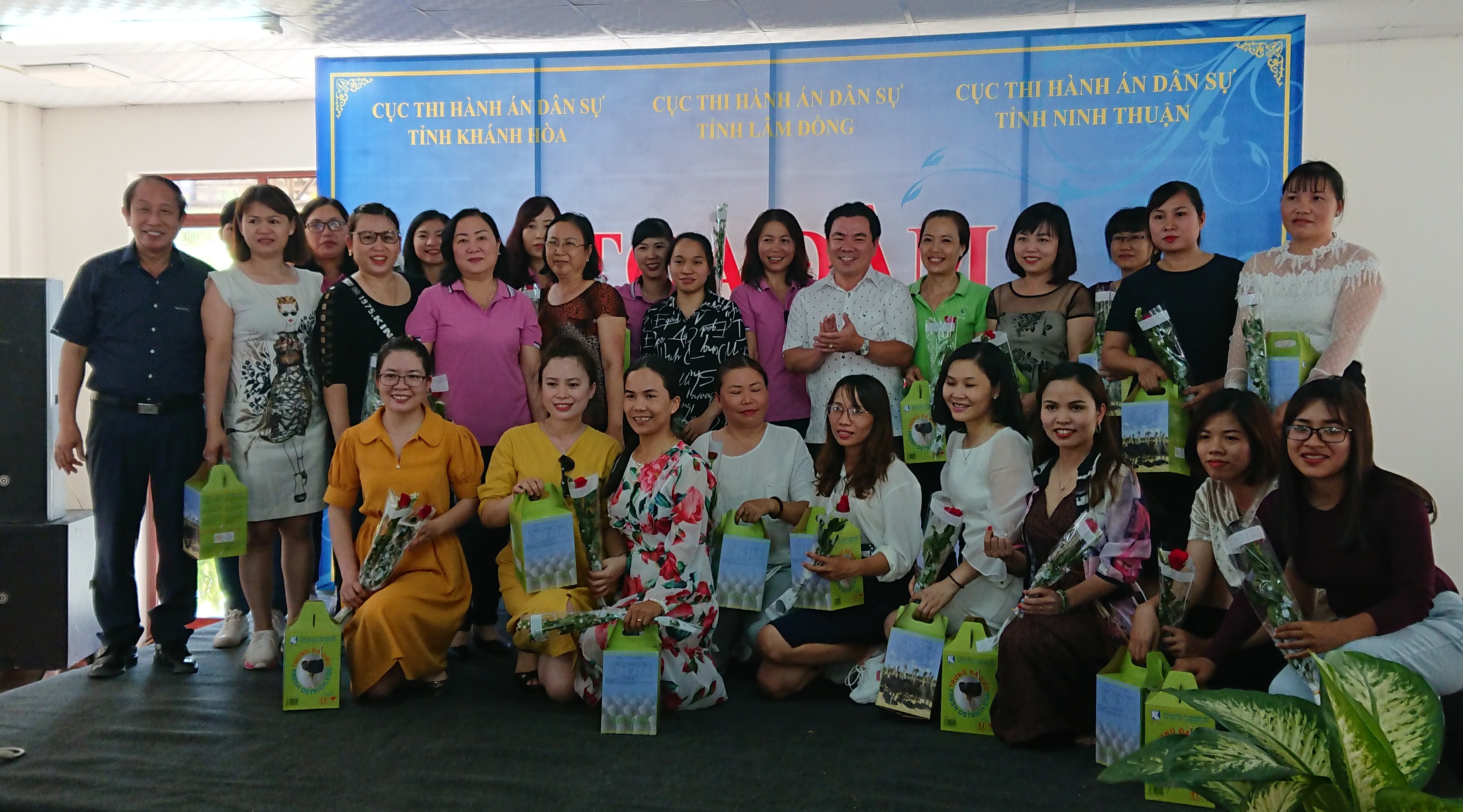 Giao lưu kỷ niệm Ngày Quốc tế phụ nữ 8 tháng 3 năm 2019