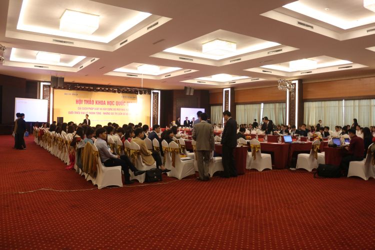 Quốc triều hình luật 4