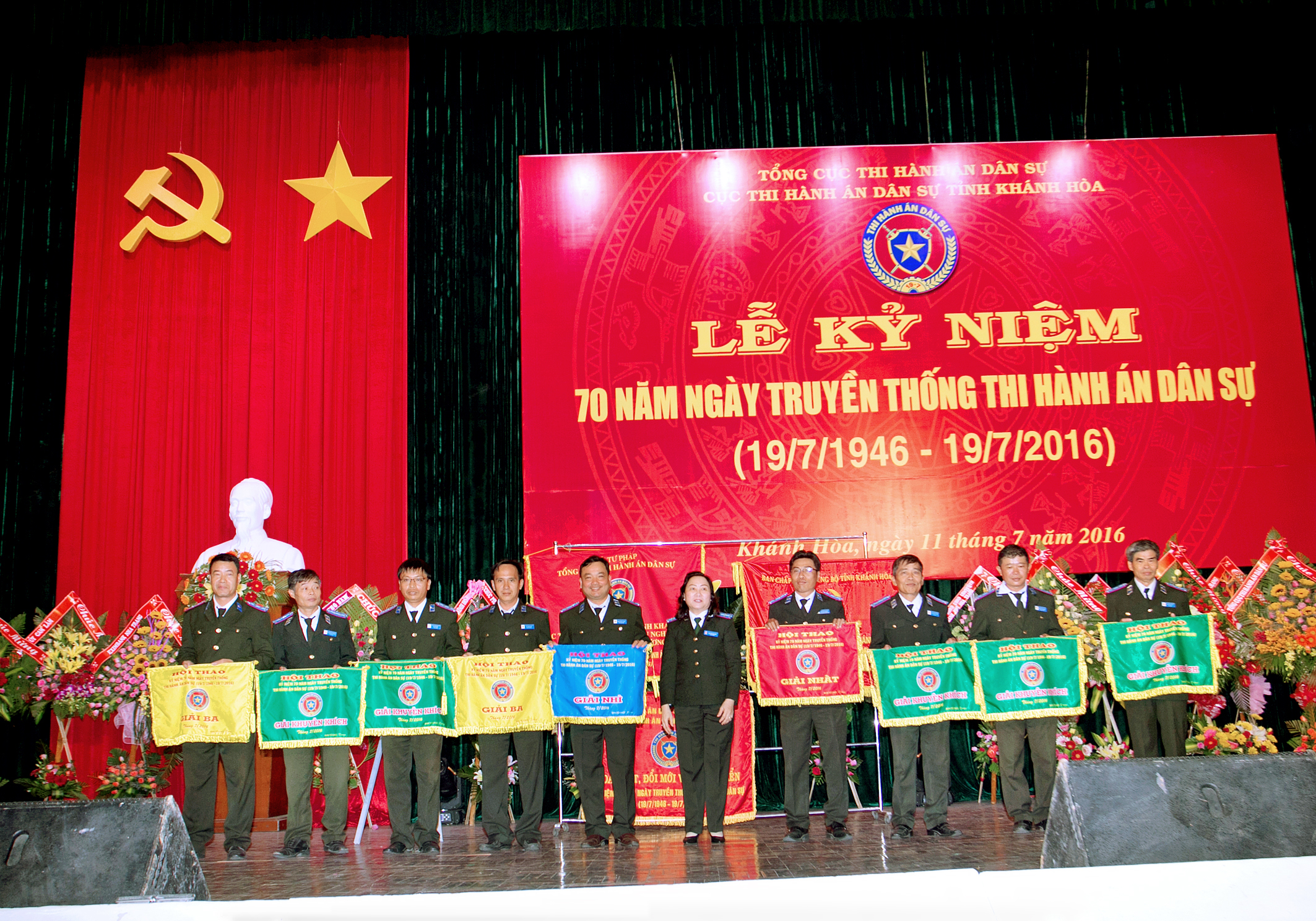Lễ kỷ niệm 70 năm ngày truyền thống