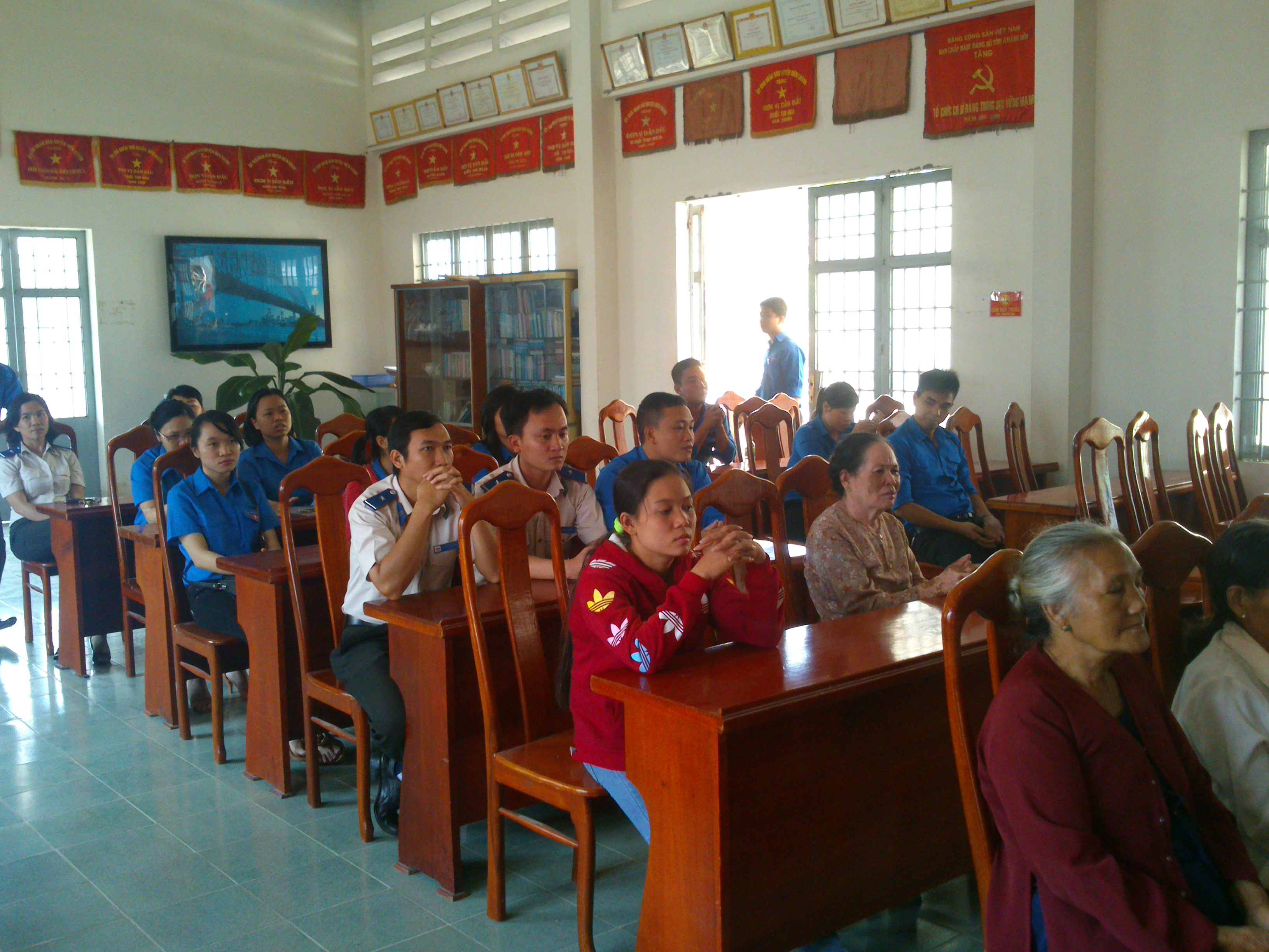 Tặng quà hộ nghèo xã Diên Điền huyện Diên Khánh