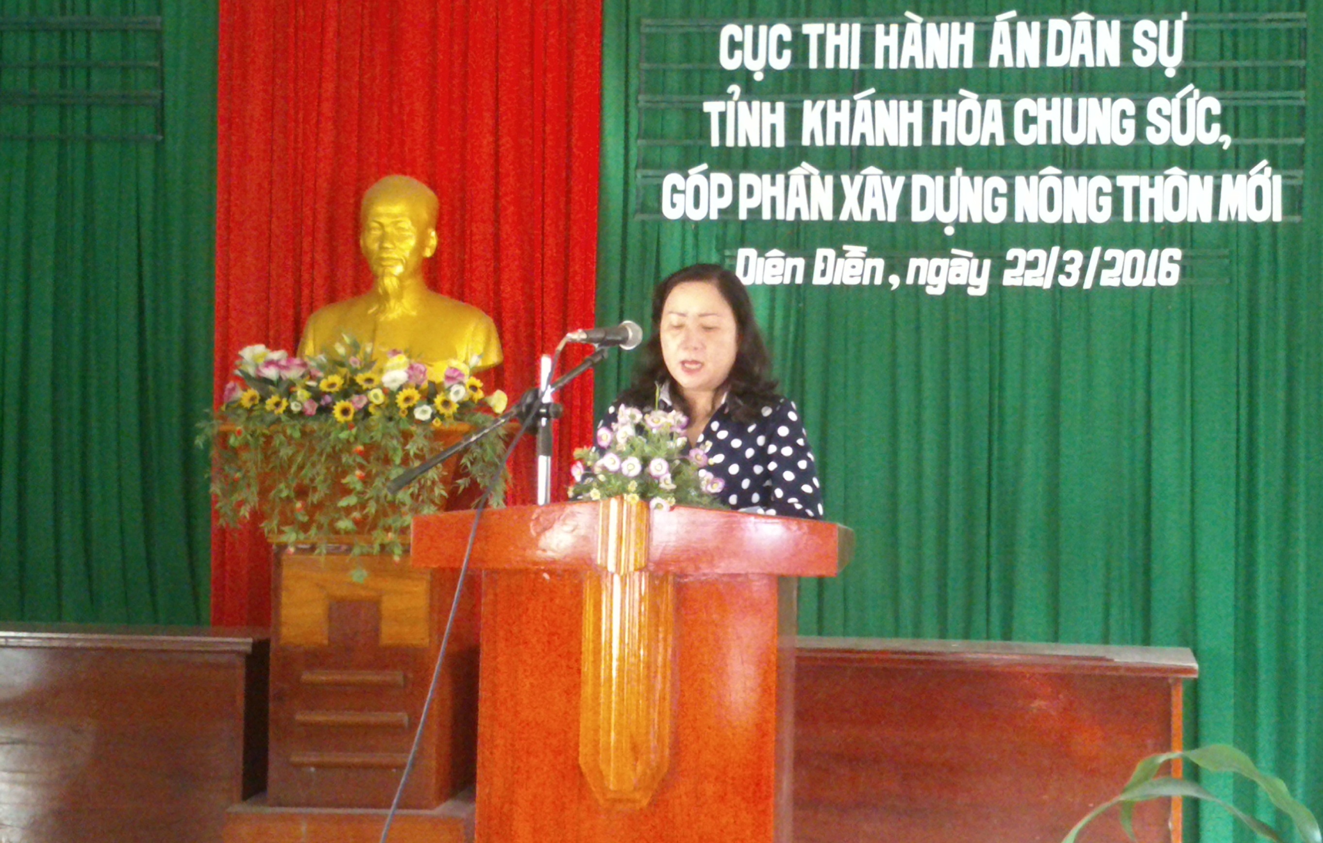 Tặng quà hộ nghèo xã Diên Điền huyện Diên Khánh