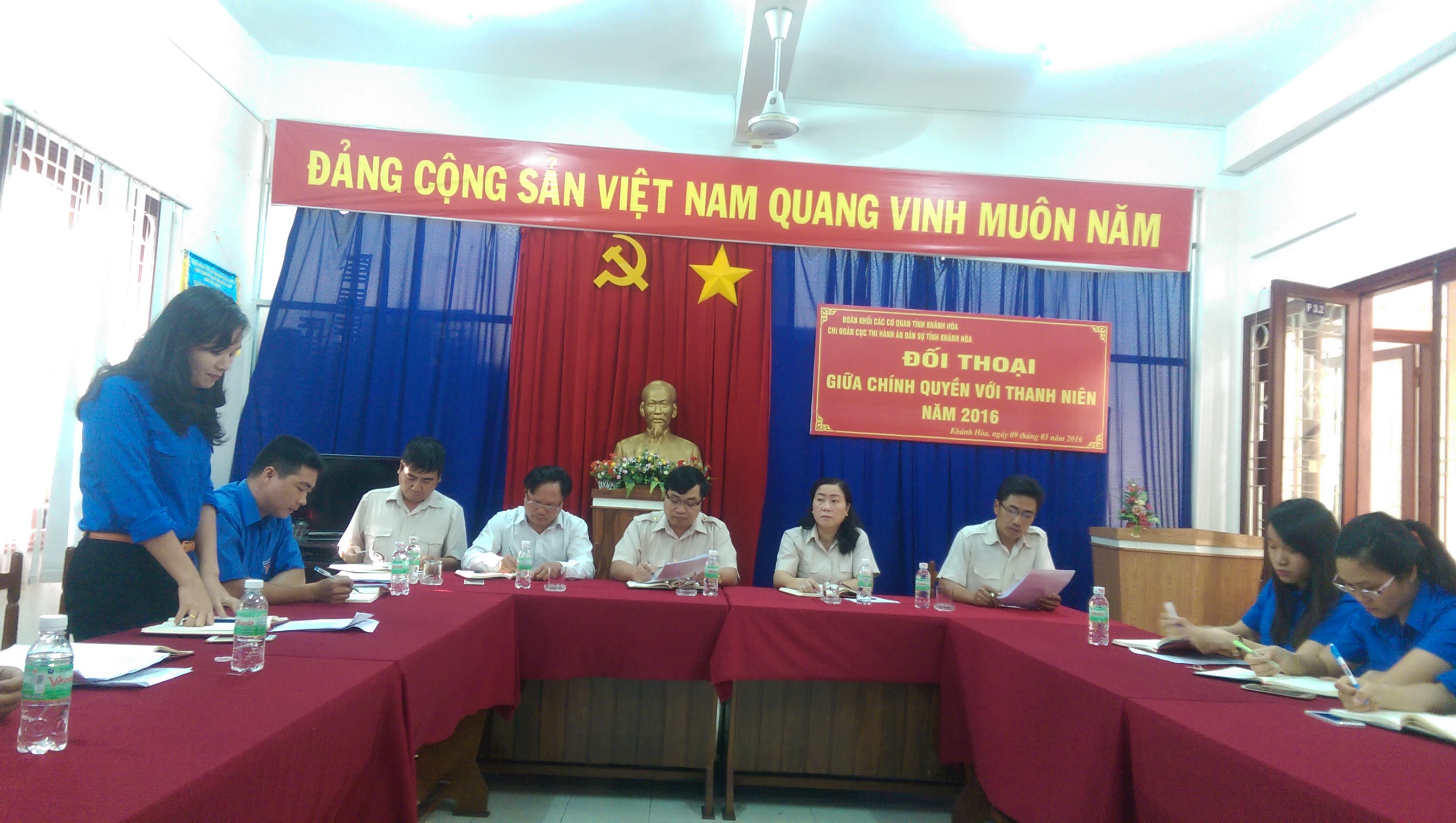 Đối thoại với đoàn viên thanh niên