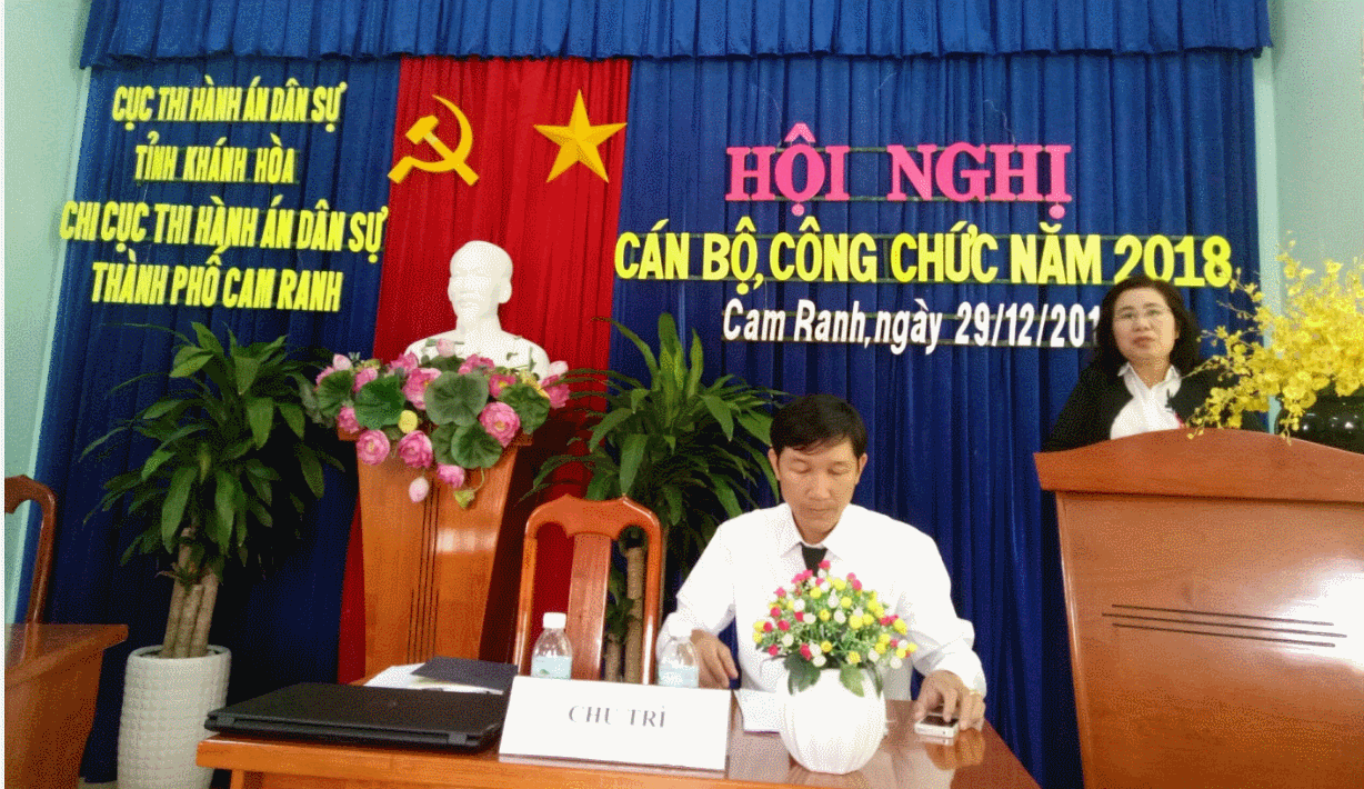 Chi cục Thi hành án dân sự thành phố Cam Ranh tổ chức Hội nghị cán bộ công chức năm 2017
