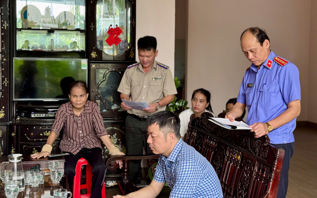 Chấp hành viên Cục THADS tỉnh cưỡng chế chia di sản thừa kế thành công