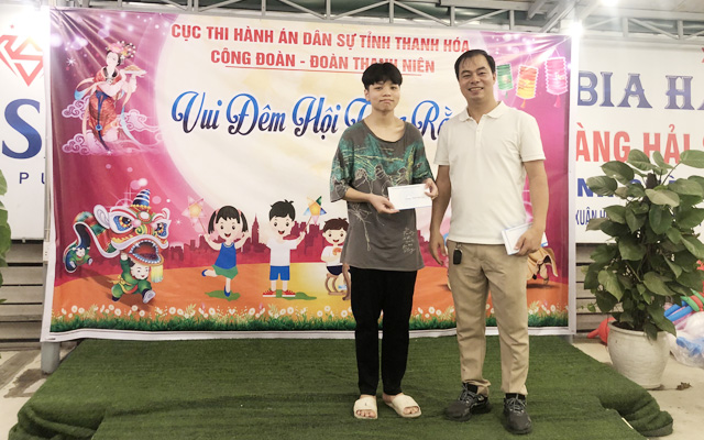 Chi đoàn Thanh niên phối hợp cùng Công đoàn Cục tổ chức đêm hội trăng rằm 2023